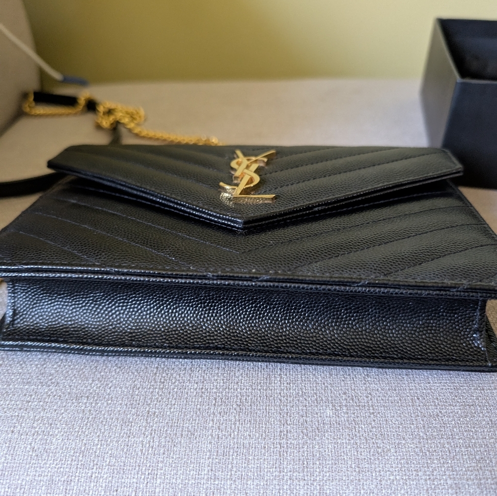 🚨 SOLD 🚨 CAD Saint Laurent WOC - On Hand - Picture 5 of 7